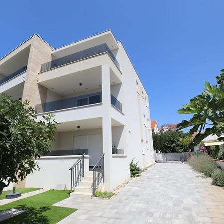 Smil'E Apartments Vodice Exterior foto
